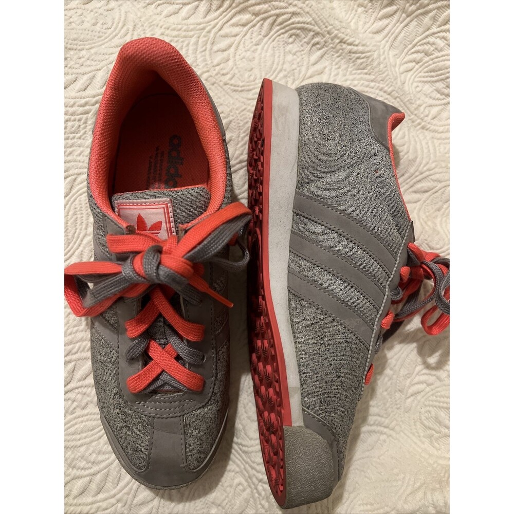 Adidas Samoa Women’s Size 8.5- Gray - Gently Worn!